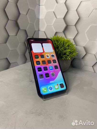 iPhone Xr, 64 ГБ