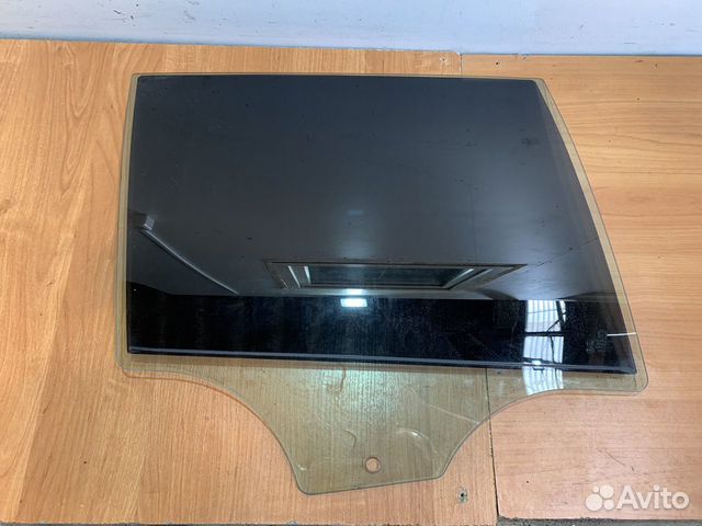 Стекло заднее правое Bmw f11 туринг