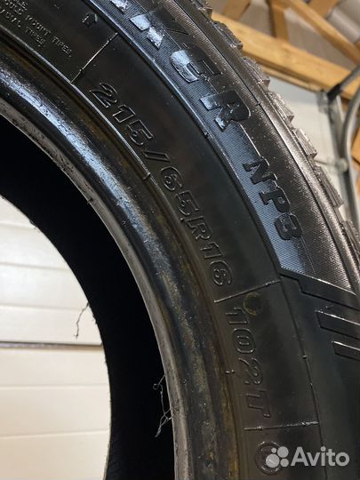 Maxxis ArcticTrekker NP3 215/65 R16 102T