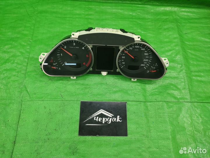 Панель приборов Audi Q7