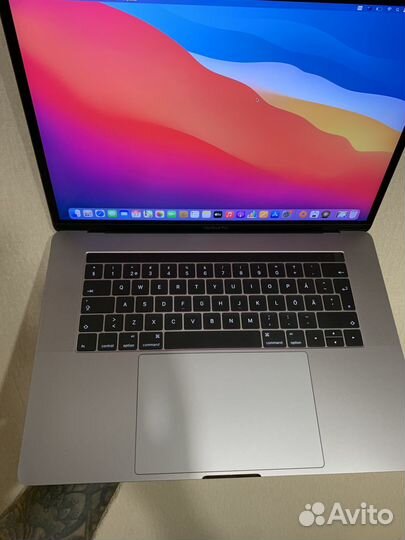 Apple MacBook Pro 15 2016 Retina Touch Bar