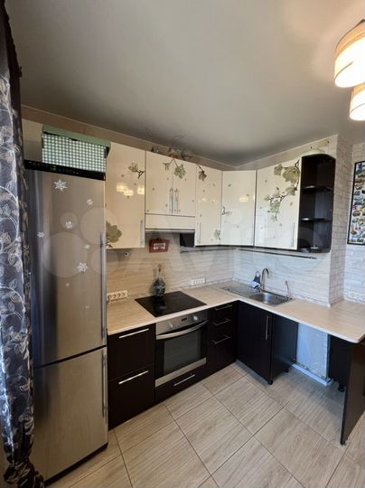 3-к. квартира, 73 м², 10/16 эт.