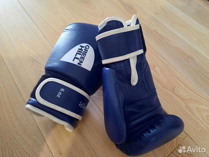 Боксерские перчатки