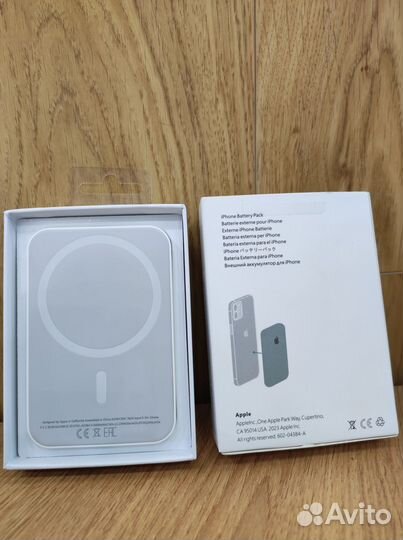 Внешний аккумулятор Apple MagSafe Battery Pack