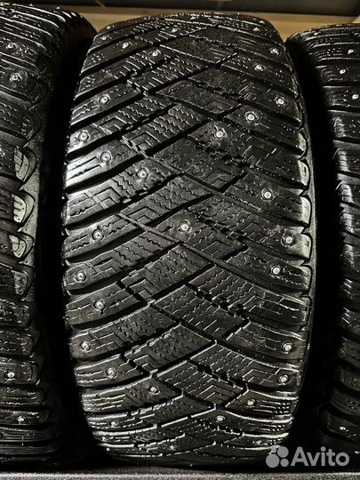 Goodyear Ultragrip Ice Arctic 225/55 R17