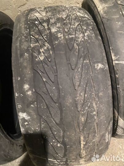 Zeta Azura 275/40 R20