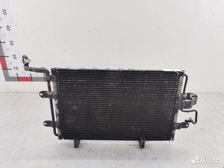 Радиатор кондиционера Volkswagen Golf 4 2004