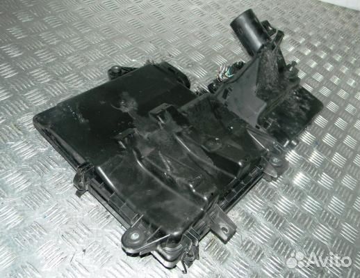 Блок управления двигателем mazda 3 1 (83K37PF01)