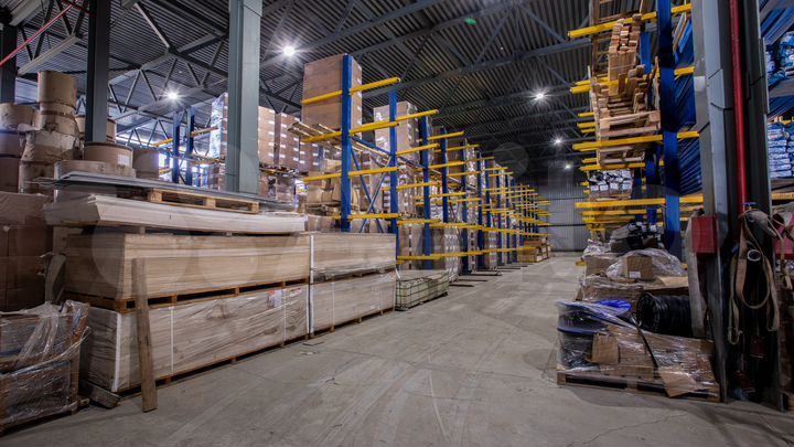 Склад, 676 м²