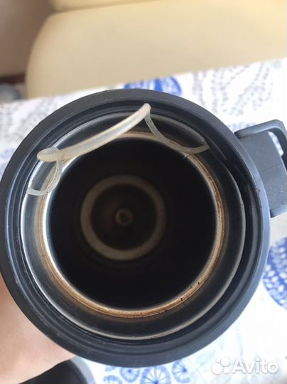 Термос отдам