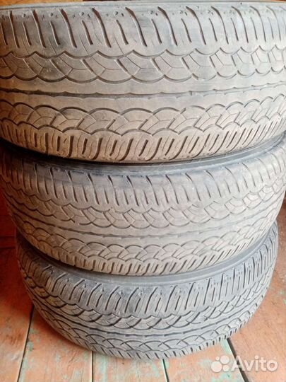 Yokohama Parada Spec-X 225/60 R18