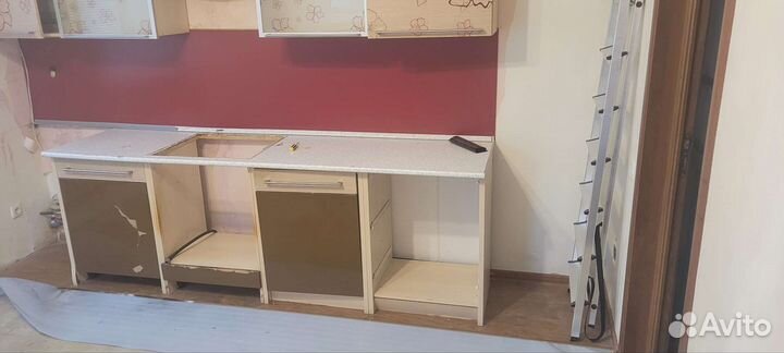 Кухня верх полный функционал, низ частично