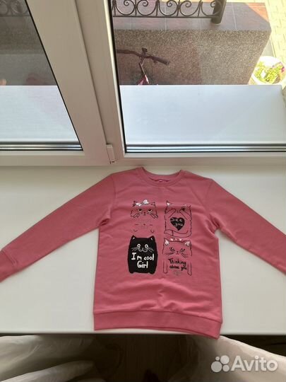 Лонгслив на девочку размер 134