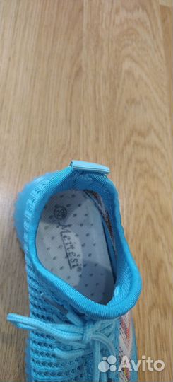 Кроссовки детские