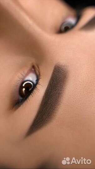 Модель на перманентный макияж