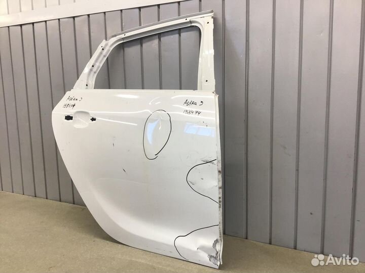 Дверь задняя правая Opel Astra J 2010