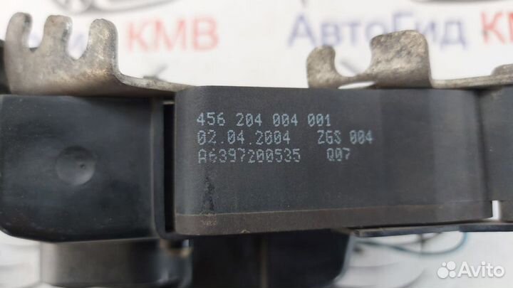 Замок двери передней правой Mercedes Vito W639