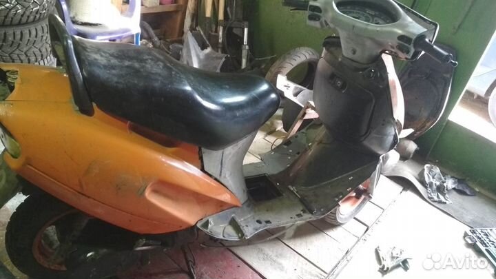 Запчасти от скутера Hyosung zephyr