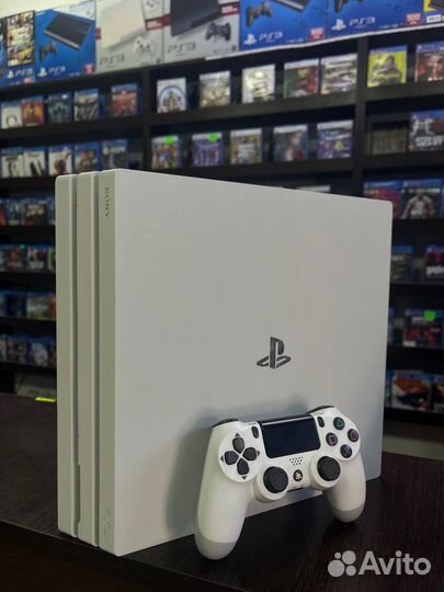 Play Station 4 Pro 1тб белая