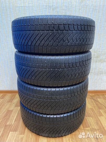 Continental ContiVikingContact 6 SUV 235/55 R18