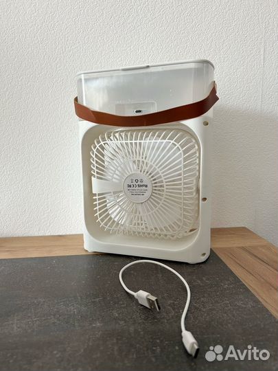 Вентилятор настольный с увлажнителем мини