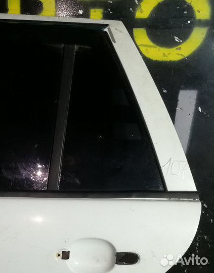 Стекло (форточка) задней левой двери Skoda Fabia 1