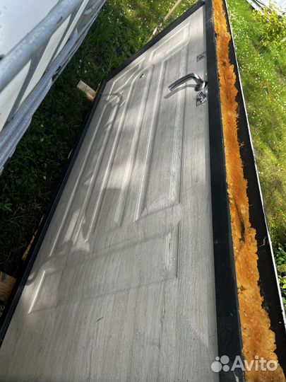 Двери входные