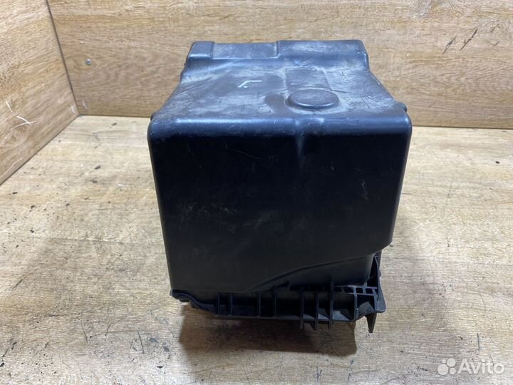 Крепление аккумулятора Ford Galaxy 2