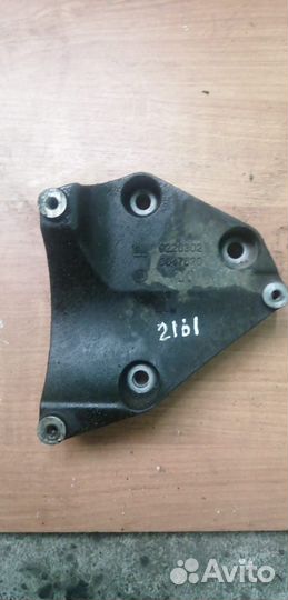 Кронштейн кондиционера 9226302 GM Opel z18xel