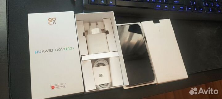 HUAWEI nova 12s, 8/256 ГБ