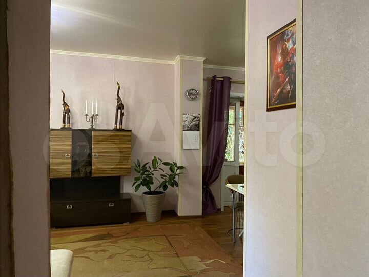 4-к. квартира, 110 м², 1/2 эт.