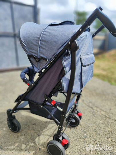 Прогулочная коляска новая