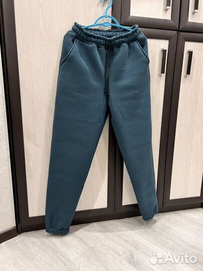 Спортивный костюм женский