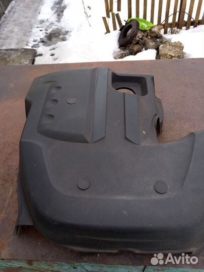 Крышка двигателя chevrolet niva
