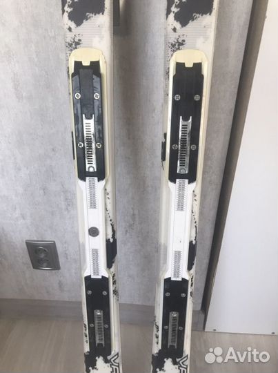 Горные лыжи Atomic