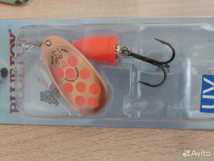 Блесна вертушка Blue Fox 4