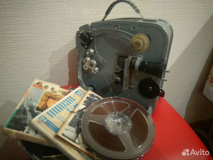 Кинопроектор 