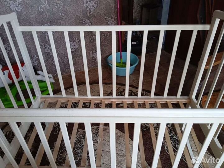 Детская кроватка