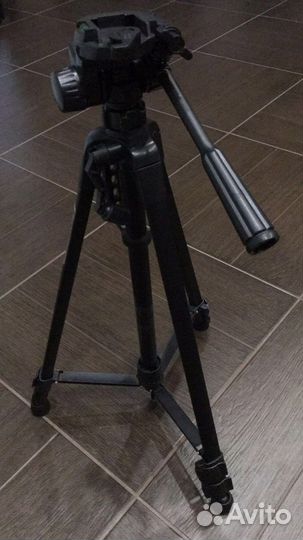 Штатив для фотоаппарата