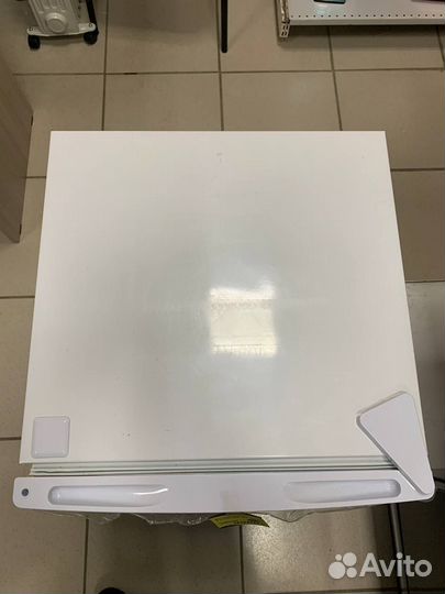 Холодильник Tesler RC-95 White