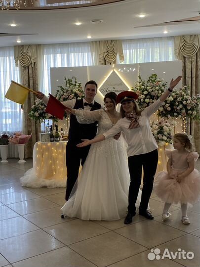 Ведущая /Ведущий /Тамада