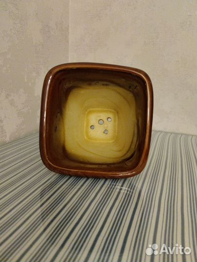 Цветочный горшок