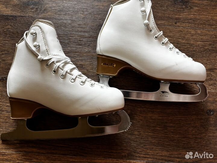 Фигурные коньки edea 245
