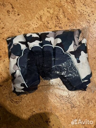 Зимний комбинезон для маленькой собаки