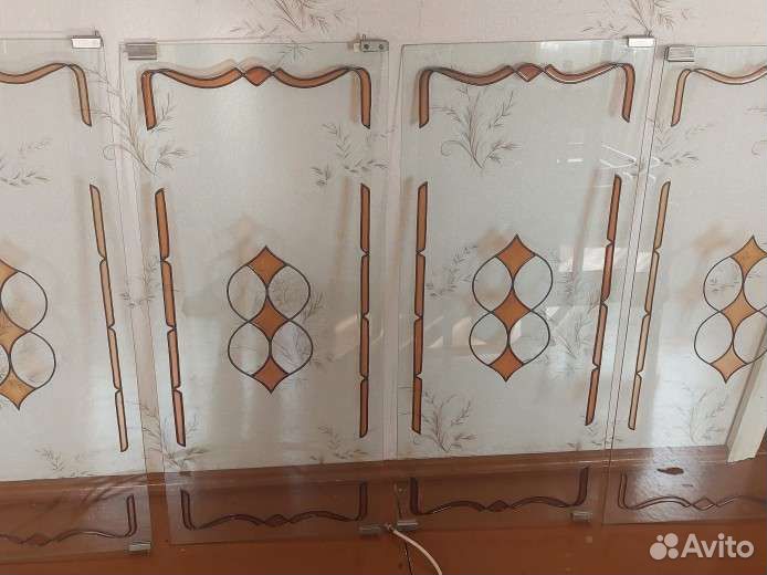 Стекло для стенки