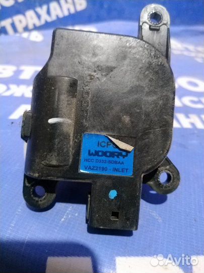 Моторчик заслонок отопителя Ваз Лада Гранта седан