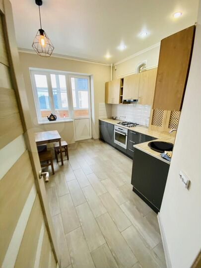 2-к. квартира, 48 м², 1/3 эт.