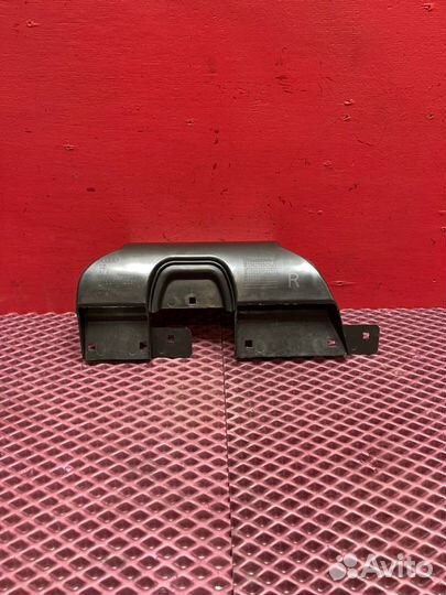 Воздуховод правый Audi A8 D4 cdda 2012