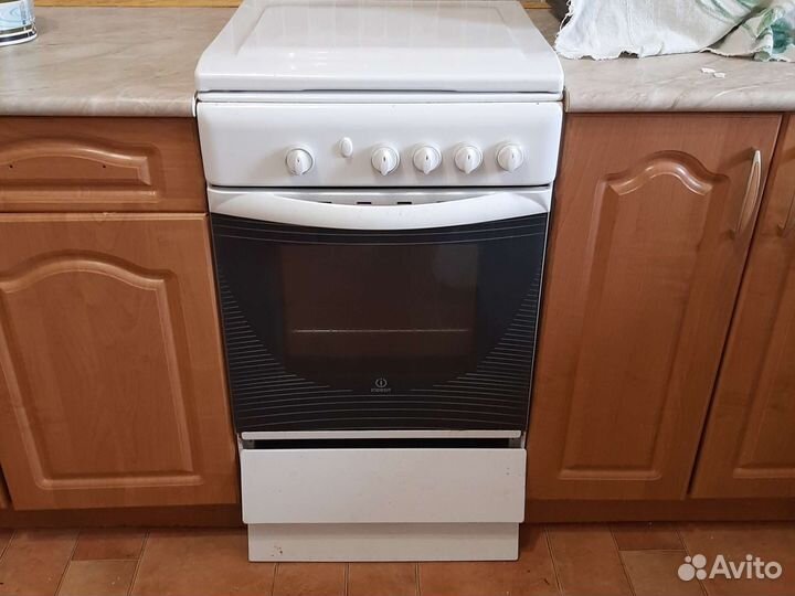 Газовая плита бу indesit