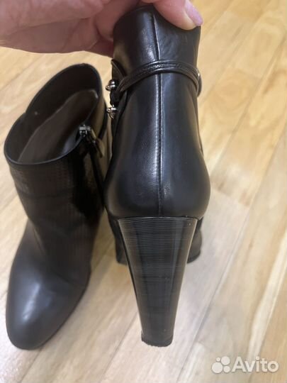 Ботильоны женские р.39 натуральная кожа Италия